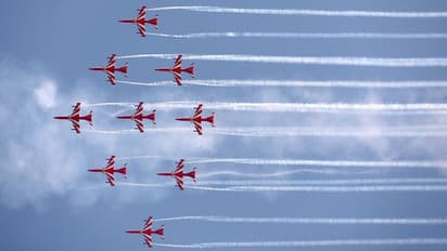 திடீரென மூடப்படும் சென்னை விமான நிலையம்! எத்தனை நாட்கள்? எதற்காக?