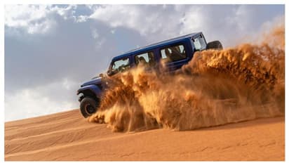 മരുഭൂമിയില് കാറോട്ടത്തിനിടെ അപകടം; പ്രവാസി യുവാവ് മരിച്ചു, പിന്നാലെ പ്രധാന നീക്കവുമായി അധികൃതര്