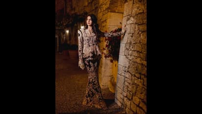 స్టార్ హీరోయిన్స్ కి సవాల్ విసురుతున్న అల్లు అర్జున్ వైఫ్... స్నేహారెడ్డి గ్లామర్ పై నెటిజెన్స్ కామెంట్స్!