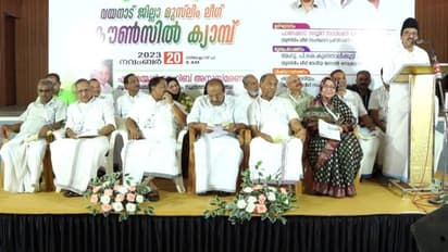 'മുന്നണി മാറുമെന്ന പ്രതീക്ഷയിൽ അടുപ്പത്ത് വെള്ളംവെച്ചവർ അത് കളഞ്ഞേക്ക്'; ലീഗ് നിലപാട് പറഞ്ഞ് സാദിഖലി തങ്ങള്