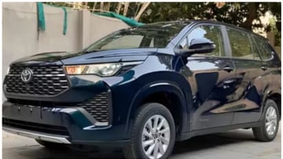 വമ്പൻ മൈലേജുമായി വീട്ടുമുറ്റങ്ങൾ നിറച്ച് ടൊയോട്ട, ഇനി നിങ്ങൾ പറ ഈ ഇന്നോവ വേണോ വേണ്ടയോ?!