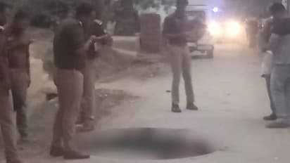 ഉത്തർപ്രദേശിൽ 19 വയസുകാരിയായ അതിജീവിതയെ പട്ടാപ്പകൽ വെട്ടിക്കൊന്ന് പീഡനക്കേസ് പ്രതിയും സഹോദരനും