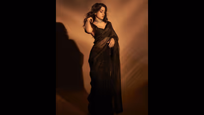 ಬ್ಲ್ಯಾಕ್‌ ಡ್ರೆಸ್‌ನಲ್ಲಿ ಹಾಟ್‌ ಪೋಸ್‌ ಕೊಟ್ಟ ಹೀರೋಯಿನ್ಸ್: ಫ್ಯಾನ್ಸ್‌ಗಳಿಗೆ ಅತಿಹೆಚ್ಚು ಇಷ್ಟವಾದ ನಟಿ ಯಾರು!