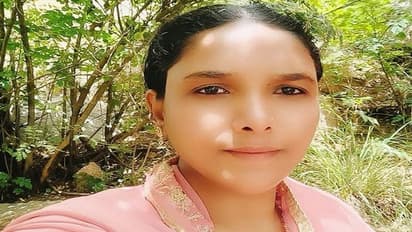 ಕೊರಟಗೆರೆ: ಸ್ವಂತ ಹಣದಿಂದ ಗ್ರಾಮಾಭಿವೃದ್ಧಿಗೆ ಮುಂದಾದ ಗ್ರಾ.ಪಂ ಸದಸ್ಯೆ