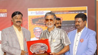 நடிகர் விஜய்யின் தந்தை எஸ்.ஏ.சந்திரசேகருக்கு திரைத்துறை வாழ்நாள் சாதனையாளர் விருது!