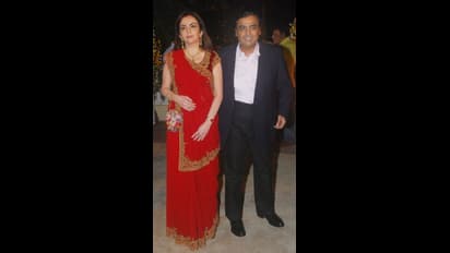 ನಾವು ಈಗಲೂ ಯುವ ಜೋಡಿಯಂತೆ  ಡೈವ್‌ ಹೋಗುತ್ತೇವೆ: ಮುಖೇಶ್ ಅಂಬಾನಿ ಪ್ರೀತಿ ಬಗ್ಗೆ ನೀತಾ ಮಾತು