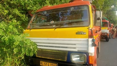 'പൊലീസങ്കിൾ സ്‌കൂളിൽ പോകുമ്പോ വെള്ളമുള്ള പാടമായിരുന്നു. വന്നപ്പോ ദേ.., 9ാം ക്ലാസുകാരന്റെ വിളി, പിന്നെ നടന്നത്