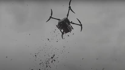 జన జాతరలో డ్రోన్ నుంచి అనసూయపై పూల వర్షం..మా ఆయనతో ఇక్కడికి వస్తుంటా,ఆస్తుల సీక్రెట్ లీక్ చేసిన రంగమ్మత్త