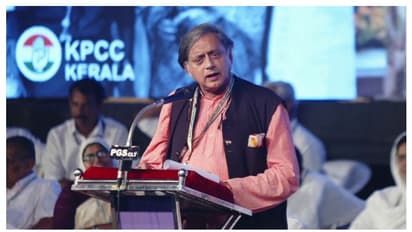 'കോൺഗ്രസും താനും പലസ്തീനൊപ്പം, ഇസ്രായേലിനെ ന്യായീകരിച്ചിട്ടില്ല'; ഹമാസ് വിരുദ്ധ പരാമർശം തിരുത്താതെ തരൂര്