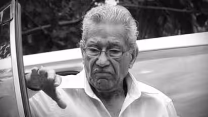 బాలీవుడ్ లో విషాదం, గుండె పోటుతో ప్రముఖ నిర్మాత మృతి