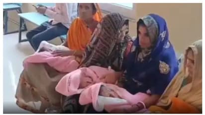 ഒറ്റ പ്രസവത്തില് നാല് കുട്ടികള്; നാലിരട്ടി സന്തോഷത്തോടെ കുടുംബം