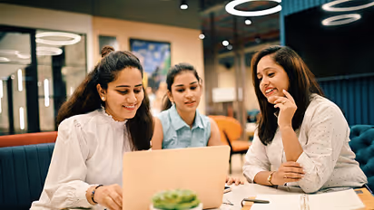 ఈ రాశులవారు చాలా క్లాసీగా ఉంటారు..!