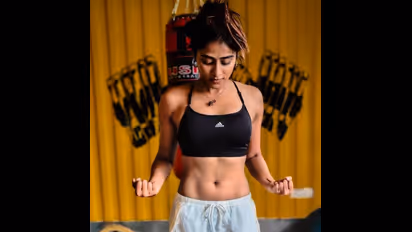 ನನಗೇನು ಬೇಕೋ ಹಾಕೋತ್ತೀನಿ; ಬಿಕಿನಿ ಬಗ್ಗೆ ಕಾಮೆಂಟ್ ಮಾಡಿದವರಿಗೆ ತಿರುಗೇಟು ಕೊಟ್ಟ  ಸಂಗೀತಾ! 