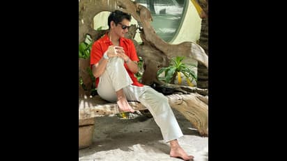 మాల్దీవ్స్ లో తమన్నా ప్రియుడు... ఆ ఫోటోలు నువ్వే తీశావా? మిల్కీ బ్యూటీని ఆడేసుకుంటున్న నెటిజెన్స్!