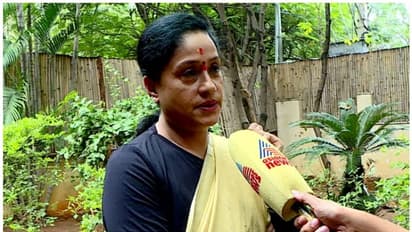 'കെസിആറും ബിജെപിയും തമ്മിൽ രഹസ്യസഖ്യം'; ബിജെപിക്കും കെസിആറിനുമെതിരെ ഗുരുതര ആരോപണങ്ങളുമായി വിജയശാന്തി