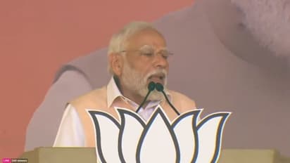 Narendra Modi...కొడుకును సీఎం చేసేందుకు కేసీఆర్ ఆరాటం: నిర్మల్ సభలో మోడీ