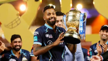 Hardik Pandya : ఊహాగానాలకు తెర .. ముంబైకి కాదు, గుజరాత్తోనే హార్డిక్ పాండ్యా.. క్లారిటీ ఇచ్చిన టైటాన్స్