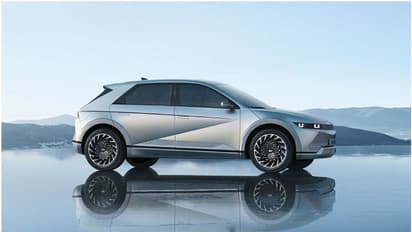 வேற லெவல் ரேஞ்ச் கொடுக்கும் ஹூண்டாய் ஐயோனிக் 5 கார்! ஆயிரத்தைத் தாண்டிய புக்கிங் எண்ணிக்கை!