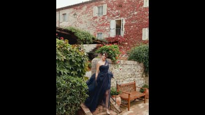 బ్లాక్ డ్రెస్ లో పాల నురగలా పొంగిన లావణ్య త్రిపాఠి అందం.. మైండ్ బ్లోయింగ్ స్టిల్స్  చూశారా? 