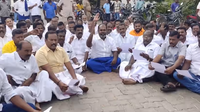 அதிமுகவில் தாய்ப்பாலை குடித்துவிட்டு இன்று விஷப்பாலை ஊட்ட நினைக்கிறார் ரகுபதி - உதயகுமார் விமர்சனம்