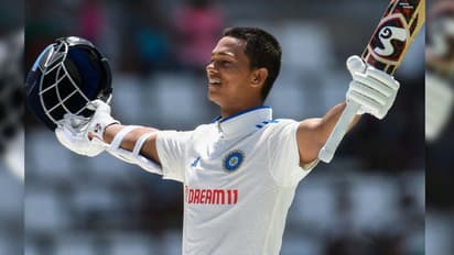 IND vs AUS T20: ప్లేయర్ ఆఫ్ ద మ్యాచ్ అవార్డు గెలుచుకున్న యశస్వి జైస్వాల్ 'సారీ' ఎందుకు చెప్పాడు..? 