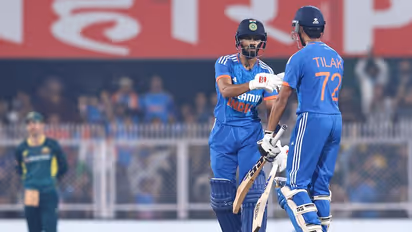 India vs Australia T20I: தீபக் சாஹருக்கு பதிலாக களமிறங்கும் அர்ஷ்தீப் சிங் – ஆஸ்திரேலியா டாஸ் வென்று பவுலிங்!