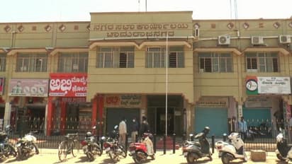 ಶಾಲಾ ಆವರಣದಲ್ಲಿ ಸ್ನಾನಗೃಹ, ಶೌಚಾಲಯ ನಿರ್ಮಾಣಕ್ಕೆ ಚಿಂತನೆ: ಚಾಮರಾಜನಗರ ನಗರಸಭೆ ನಡೆಗೆ ಭಾರೀ ವಿರೋಧ..!