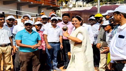 ತಾಯಿ ಸ್ಥಾನದಲ್ಲಿ ನಿಂತು ನಿಮ್ಮ ಬೇಡಿಕೆ ಈಡೇರಿಸುವೆ: ಸಚಿವೆ ಲಕ್ಷ್ಮೀ ಹೆಬ್ಬಾಳಕರ