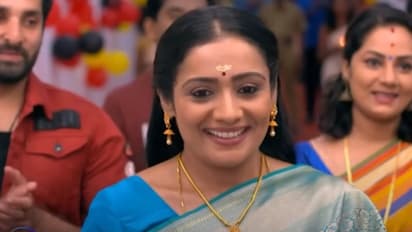 ആരാധകര്‍ക്ക് സന്തോഷ വാര്‍ത്ത! 1000 എപ്പിസോഡില്‍ അവസാനിക്കില്ല 'കുടുംബവിളക്ക്', ഇനി പുതിയ കഥ