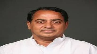 A. Indra Karan Reddy...పార్టీ కండువాతో ఓటు: ఇంద్రకరణ్ రెడ్డిపై కేసు నమోదు