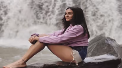 ಬ್ಲ್ಯಾಕ್ ನೆಟ್ಟೆಡ್ ತುಂಡುಡುಗೆ ಧರಿಸಿ ಬೋಲ್ಡ್ ಅವತಾರದಲ್ಲಿ ಕಾಣಿಸಿಕೊಂಡ ಗಟ್ಟಿಮೇಳ ನಟಿ