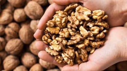 വാള്നട്സ് കുതിർത്ത് കഴിക്കൂ; അറിയാം ഈ പത്ത് ഗുണങ്ങള്...