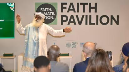 மண் என்பதே இறுதி.. நாம் அனைவரும் ஒன்றுதான்.. பருவநிலை உச்சி மாநாட்டில் சத்குரு பேச்சு..!