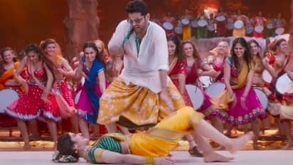 'ఒలె ఒలె పాపాయి' అంటూ మాస్ డ్యాన్స్ తో దుమ్ములేపిన నితిన్, శ్రీలీల.. ధమాకా తర్వాత ఇదే హైలైట్, వీడియో