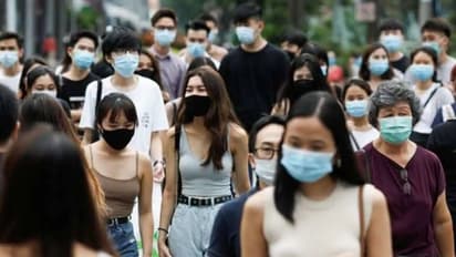 நவம்பரில் இரட்டிப்பான பெருந்தொற்று வழக்குகள்.. சிங்கப்பூரர்களே இனி அதிக கவனம் தேவை - எச்சரிக்கும் அதிகாரிகள்!