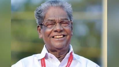 'അച്ഛന്റെ ആത്മകഥ പൂർത്തിയാക്കണം, സഖാക്കൾക്കൊപ്പമുള്ള ചിത്രങ്ങൾ അയക്കാമോ?'; മകന്റെ കുറിപ്പ്