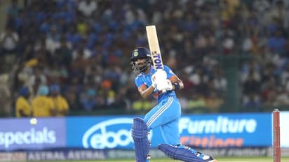 താരബാഹുല്യം, ആദ്യ ട്വന്റി 20യില് ആരെയൊക്കെ കളിപ്പിക്കും? തലപുകഞ്ഞ് ടീം ഇന്ത്യ, പലരും പുറത്തേക്ക്