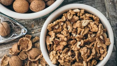 വാൾനട്ട് കുതിർത്ത് കഴിക്കുന്നത് ശീലമാക്കൂ, ഗുണങ്ങളറിയാം