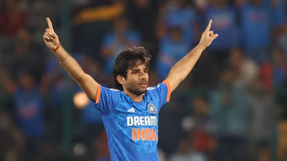 റാഷിദ് ഖാന്‍ എന്ന വന്‍മരം വീണു; ട്വന്‍റി 20യില്‍ പുതിയ നമ്പര്‍ 1 ബൗളര്‍, ഉദിച്ചുയര്‍ന്ന് രവി ബിഷ്‌ണോയി 