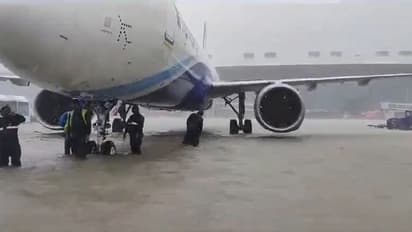 தொழில்நுட்ப கோளாறு; சென்னையில் இருந்து 5 மணி நேரம் தாமதமாக சிங்கப்பூர் புறப்பட்ட விமானம் - பயணிகள் அவதி