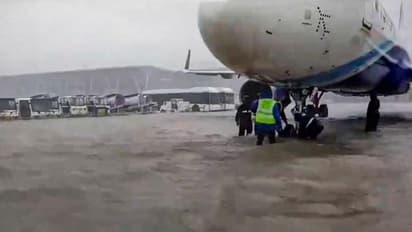 சென்னையில் தொடர் மழை.. தேங்கி நிற்கும் தண்ணீர் - இன்று காலை 9 மணி வரை விமானநிலையம் மூடல் - புதிய அப்டேட்!