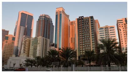 ഉടൻ ആശുപത്രിയിലെത്തിക്കണം, പക്ഷേ യുവതിയുടെ ഭാരം 400 കിലോ; മണിക്കൂറുകൾ നീണ്ട പ്രയത്നം, ഒടുവിൽ സംഭവിച്ചത്...