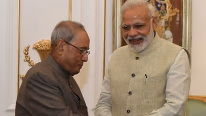 ನರೇಂದ್ರ ಮೋದಿ ಜನರ ನಾಡಿ ಮಿಡಿತ ಅರಿತ ಪ್ರಧಾನಿ,  ದಿ.ಪ್ರಣಬ್ ಮುಖರ್ಜಿ ಅಭಿಪ್ರಾಯ ಹಂಚಿಕೊಂಡ ಪುತ್ರಿ!