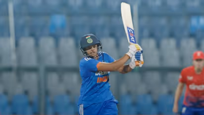 ഏഴ് മാസത്തെ ഇടവേളയ്ക്ക് ശേഷം ഷെഫാലി വര്മ ഇന്ത്യന് ടീമില്; ഇംഗ്ലണ്ടിലേക്ക് മലയാളി താരങ്ങളില്ല