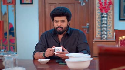 எதிர்க்கும் இசையமைப்பாளர் சிதம்பரம்; அனல்பறக்கும் சவாலில் ஜெயிப்பாரா கார்த்தி? கார்த்திகைதீபம் சீரியல் அப்டேட்