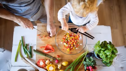 കുട്ടികളുടെ ബുദ്ധിവികാസത്തിനും തലച്ചോറിന്റെ ആരോഗ്യത്തിനും സഹായിക്കും ഈ ഭക്ഷണങ്ങള്...