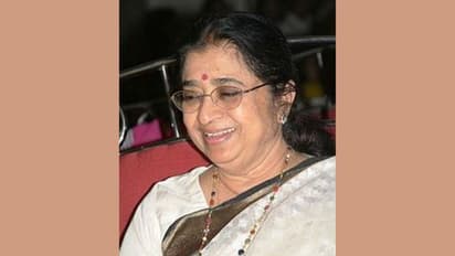 Usha Mangeshkar’s Biography | Birth | Family | Debut | Musical Career | Awards | Famous Songs