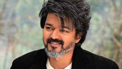 'ദുരിതം അകറ്റാൻ നമുക്ക് കൈകോര്‍ക്കാം', തന്റെ ആരാധകരോട് അഭ്യര്‍ഥനയുമായി വിജയ്