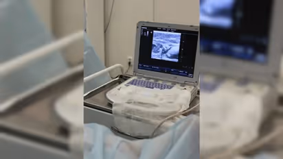 പഠനത്തിനിടെ തനിക്ക് ക്യാൻസര് ആണെന്ന് സ്വയം മനസിലാക്കി മെഡിക്കല് വിദ്യാര്ത്ഥി!