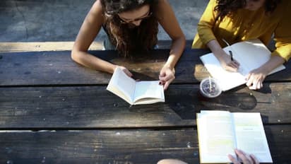 வெளிநாட்டில் பயிலும் இந்திய மாணவர்கள்.. 5 ஆண்டுகளில் 400க்கும் அதிகமானோர் பலி - வெளியான ஷாக்கிங் தகவல்!